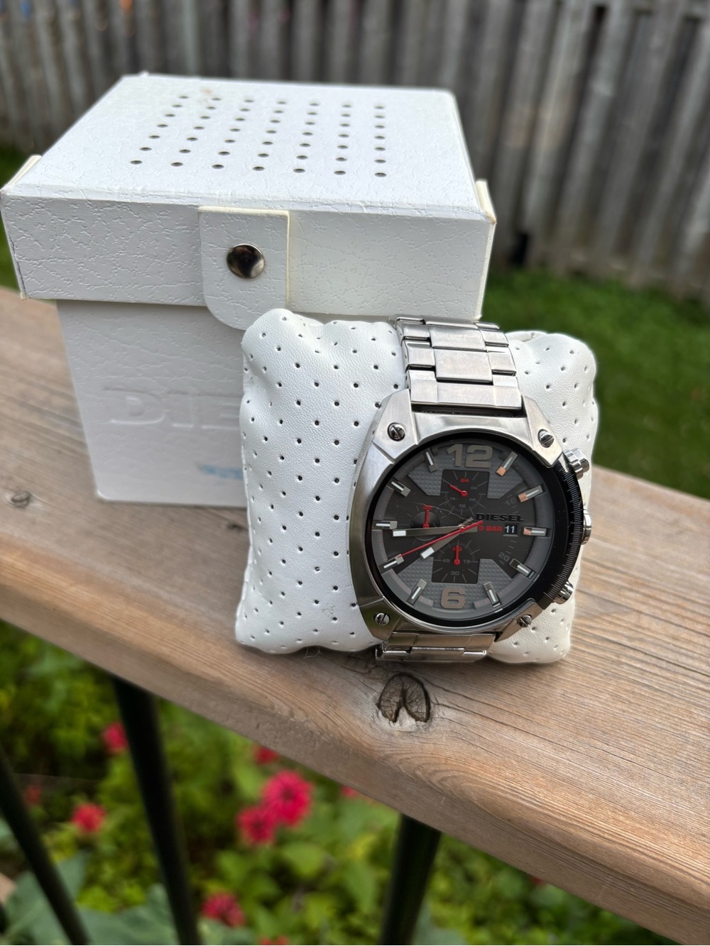 Diesel Overflow Chronograph Men's Watch DZ4298 - Silver/Grey - OG Box